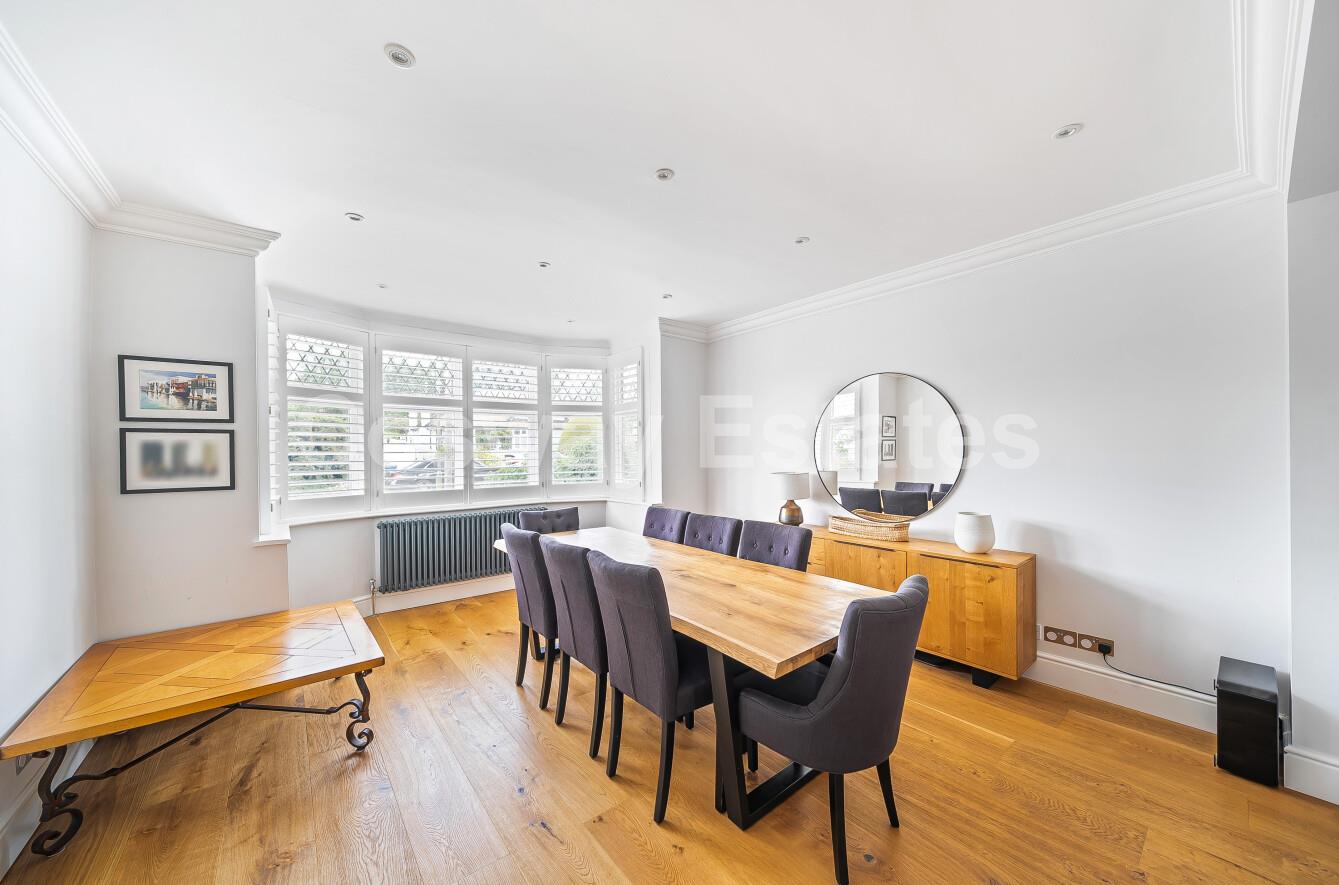 Longfield Avenue, London